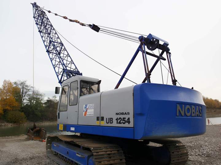 Engin de travaux publics Meyenheim